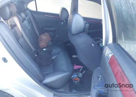 2005 Lexus Es 330 z USA, uszkodzony, nr VIN JTHBA30G455071375